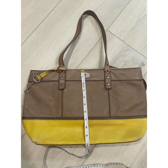 Fossil Women’s Mustard Yellow Brown Leather Tote Key Hole Zip Tote Bag - Picture 5 of 16